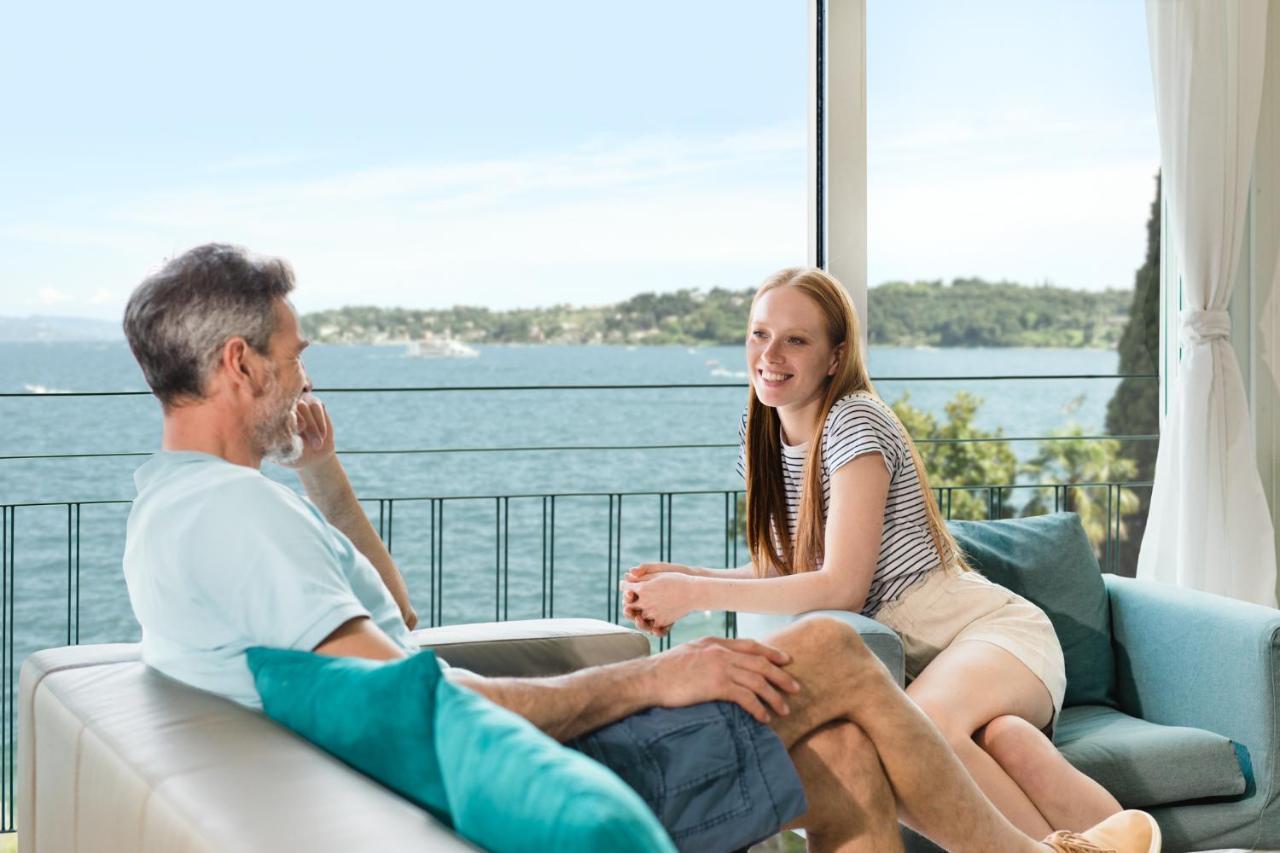 Luxury Lake View Apartments Salò Eksteriør bilde
